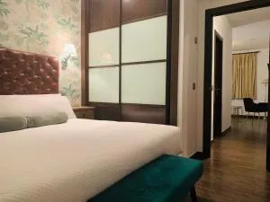 Alda Suite de los Reyes - Mocejón