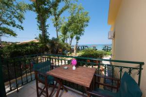 Zarkadis Beach Apartments Zakynthos Greece