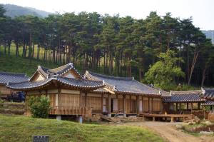 Korean Traditional House - Chungnokdang