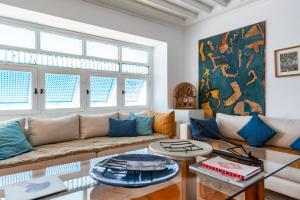 La Maison De Lartiste