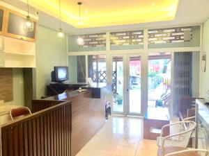 Bajo Nature Backpackers