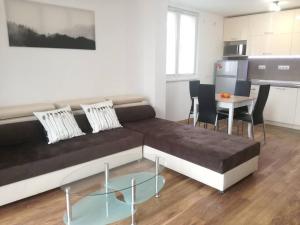 Fashion Apartments