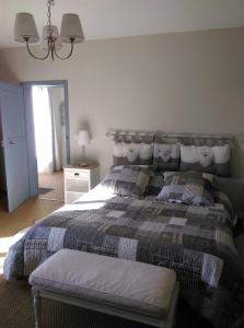 B&B / Chambres d'hotes Ode au Bonheur St Georges sur Cher : Suite Familiale