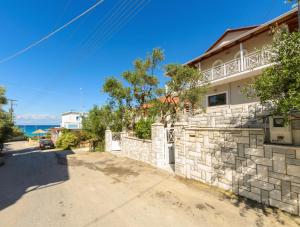 Villa Eleni - Maisonette with Ocean panorama terrace