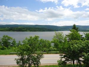 Duck Cove Inn