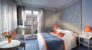 Privilege Room With View room in Splendid Etoile