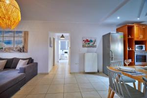 Sunny Luxury Apartment