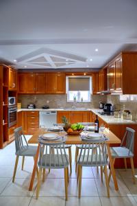 Sunny Luxury Apartment