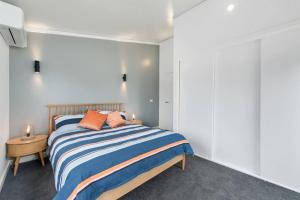 3 WISE MONKEYS, MANSFIELD