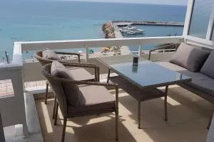 Luxury apartment on the first line ! - 尼亚·卡利克拉提亚