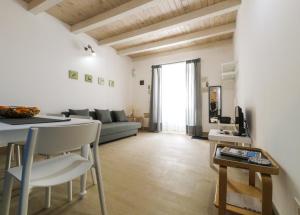 One-Bedroom Apartment room in Le Ragazze