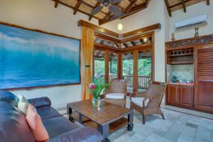 Sleeping Giant Rainforest Lodge