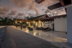 Balcones Beach Penthouse