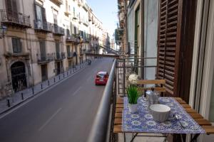 Loft Piazza Marina Family by DomuSicily