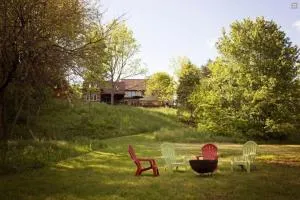 River Bluff Farm Bed and Breakfast - Quicksburg