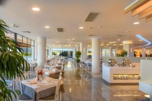 Grand Hotel Holiday Resort Heraklio Greece