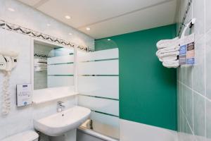 Kyriad Nîmes Ouest A9