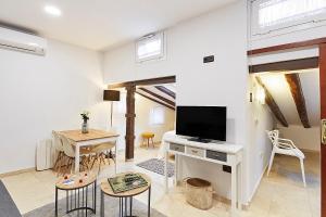 LEEWAYS APARTMENT XXIV in GRAN VÍA - 4-звездочные отели в городе Мадрид