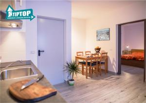 Tiptop Apartment & Outdoor Activities