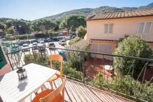 Appartamento in Via del Mare a Procchio - Procchio