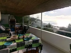 Casa do avô Teixeira - Castelo