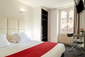 Hotels The Originals City, Hotel Lecourbe, Paris Tour Eiffel (Inter-Hotel) : photos des chambres