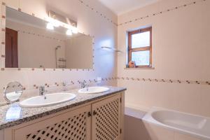 Villa Andrea by Gabi Miguel