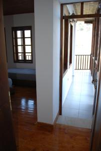 Triple Room with Balcony room in Hotel Demaj