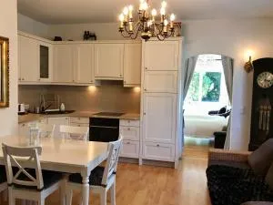 Traumhafte Wohnung auf Pferde Ranch - آيش