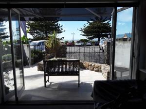 Cave Rock Guest House