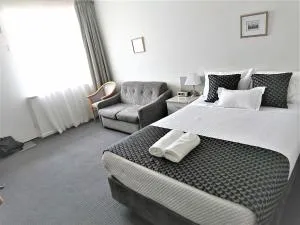 Glenelg beach gateway Studio Apartment - Glenelg
