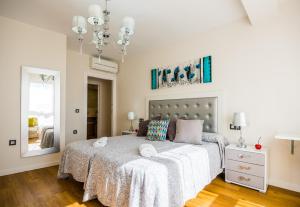 Expoholidays-Rueda Lopez apartamento de lujo