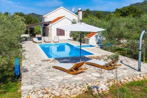 Villa Mariela in Korcula, heated pool