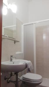 Double or Twin Room with Private Bathroom