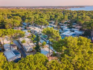 Zaton Holiday Resort Mobile Homes 