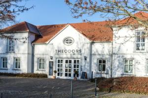 4 star Отель THEODORS Boutique Hotel Wustrau Германия
