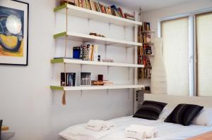 Deotymy 45 - 1BR by Homeprime