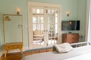 Abita Springs Hotel - بيكايون