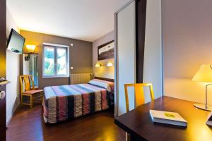 Hotels Les Hirondelles : photos des chambres