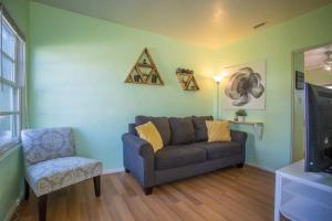 Holiday Home 8 room in Orange Tree Cottages Downtown