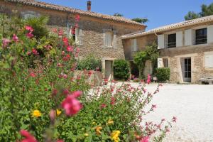 Appartements Gite du Domaine Saint Jean De L'arbousier : Appartement 2 Chambres