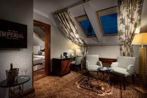 Suite room in Art Deco Imperial Hotel