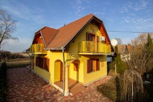 Chata Ayoub Vip Villa Balatonmáriafürdő Maďarsko