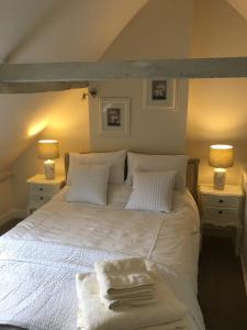 Luxury 2 bed apartment with free parking