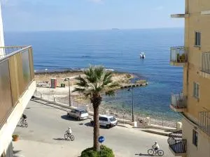 Diamonds Luxury Apartments - Marsalforn