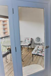 Spacious Downtown Condo Walking distance to Downtown Gatlinburg Sleeps 6 guests