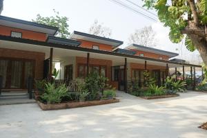 Samnaree Garden House