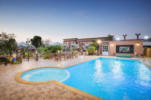 Grandsiri Resort KhaoYai - 4hvězdičkové hotely ve městě Mu Si