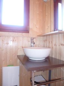 Chalets La Ferme Du Duzou : Chalet