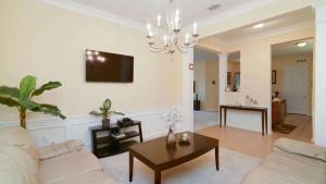 Chantilly Condo - closer to Disney and Universal